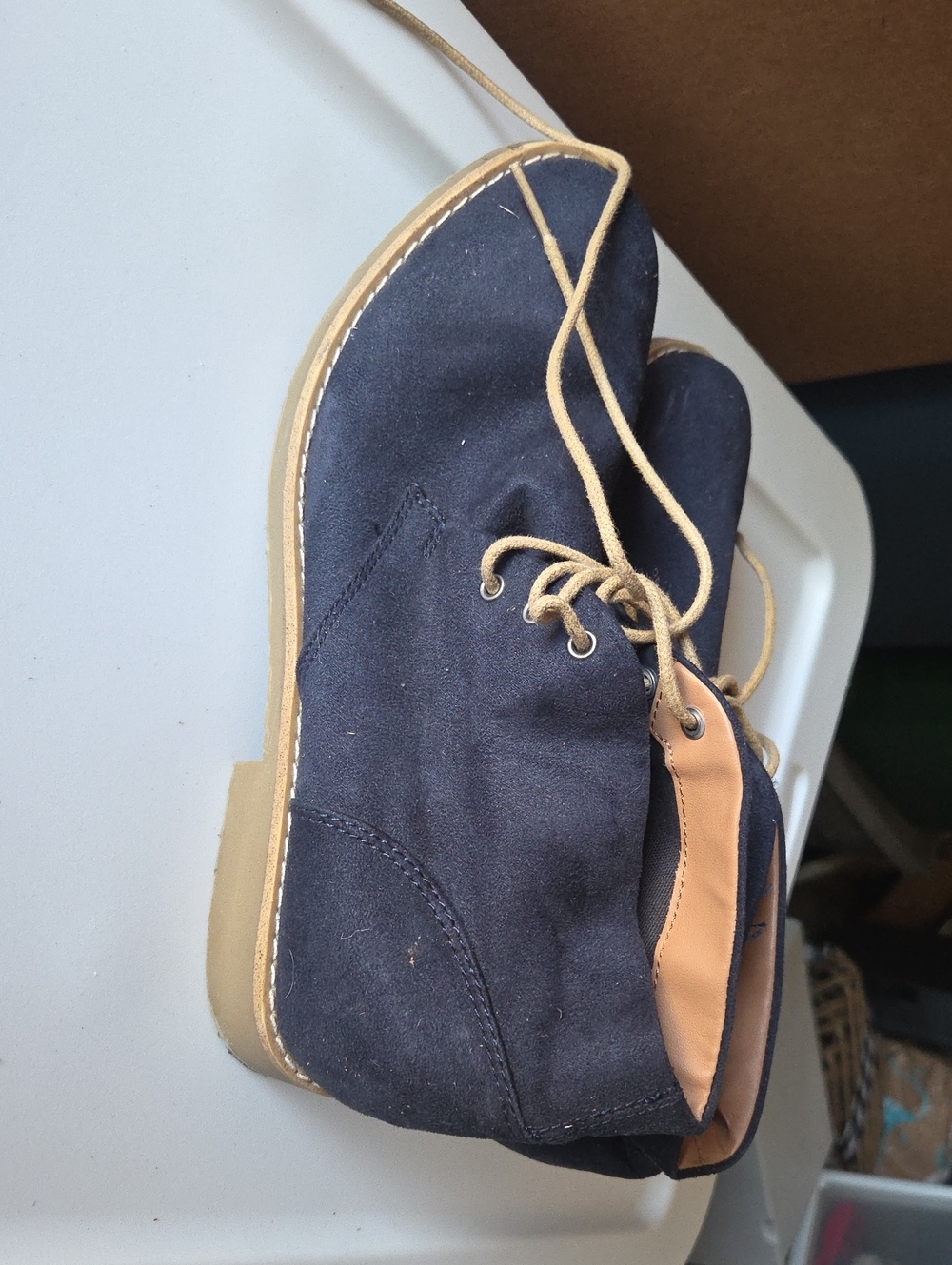 Men's Navy Chukka Boots with Tan Accents H&M